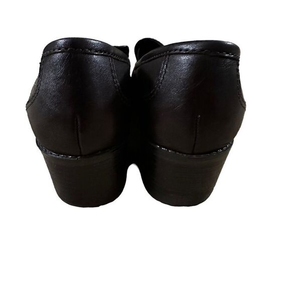 Bass ~ Womens dark brown heeled loafers ~ leather upper ~ size 7 - Picture 4 of 8